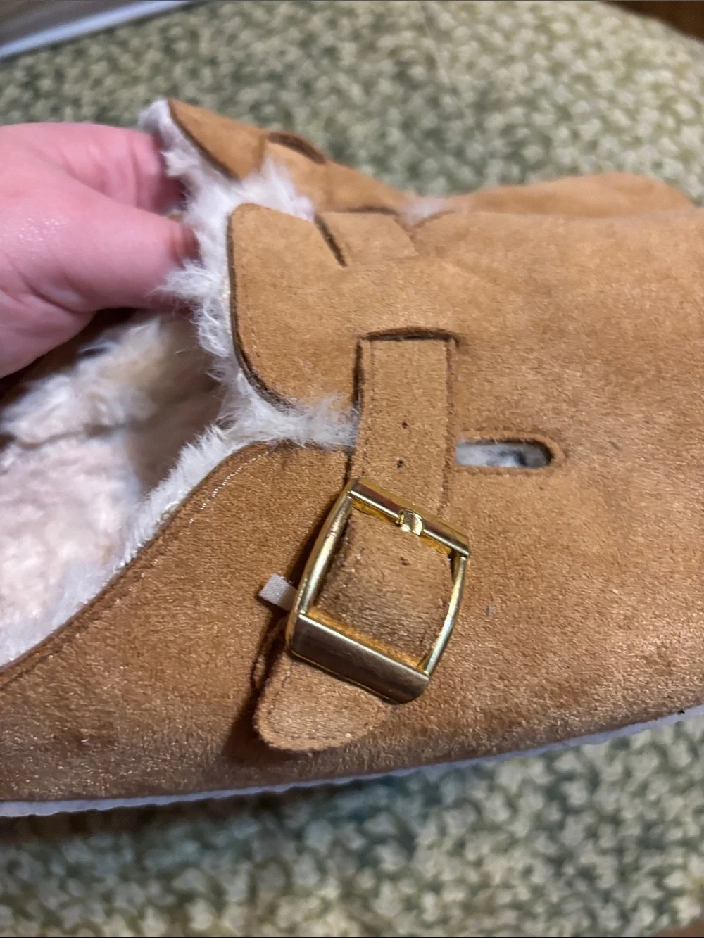 Madden Girl womens Tan Suede Faux-Fur Lined Clogs